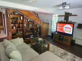 Casa 4 camere în Comandau
