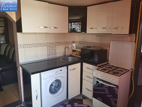 Casa de vânzare 4 camere, în Bucuresti, zona Giulesti