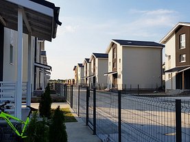 Casa 5 camere în Otopeni, Ferme