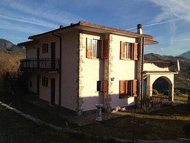 Casa de vânzare 5 camere, în Cartisoara