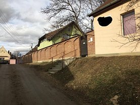 Închiriere spaţiu comercial