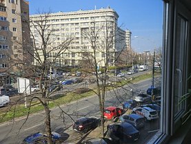 Apartament de vânzare 3 camere, în Bucuresti, zona 13 Septembrie