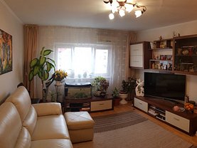 Apartament de vânzare 3 camere, în Bucureşti, zona Sebastian