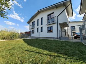 Casa de vânzare 4 camere, în Tunari
