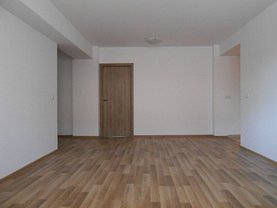 Apartament de vânzare 3 camere, în Popesti-Leordeni