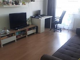 Apartament de vânzare sau de închiriat 3 camere, în Bucuresti, zona Berceni