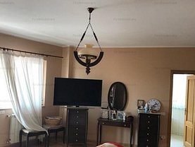 Casa 11 camere în Tunari