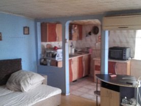 Casa de vânzare sau de închiriat 7 camere, în Bucuresti, zona Giulesti
