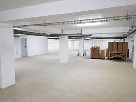 Vânzare spaţiu comercial