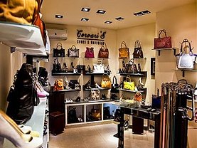 Vânzare spaţiu industrial