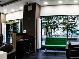 Vânzare spaţiu comercial