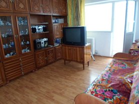 Apartament de vânzare 2 camere, în Ploieşti, zona Mihai Bravu