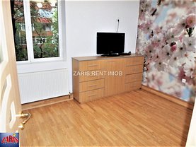 Apartament de vânzare 3 camere, în Ploieşti, zona Cina