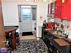 Apartament de vanzare 3 camere, în Ploiesti, zona Nord