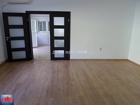 Casa de închiriat 4 camere, în Ploieşti, zona Democraţiei