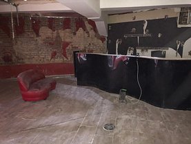 Închiriere spaţiu comercial