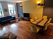 Casa 5 camere în Piatra-Neamt, Central