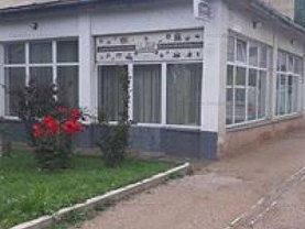 Vânzare spaţiu comercial în Piatra-Neamt, Central