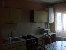 Apartament de vânzare 3 camere, în Cluj-Napoca, zona Mănăştur