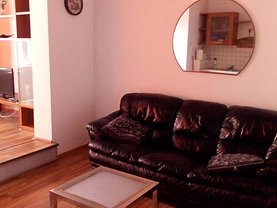 Apartament de vânzare 3 camere, în Bucuresti, zona Universitate
