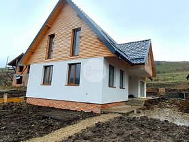 Casa de vânzare 4 camere, în Baciu, zona Central