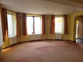 Casa de închiriat 4 camere, în Sibiu, zona Central