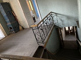 Apartament de vânzare 5 camere, în Bucureşti, zona Coşbuc
