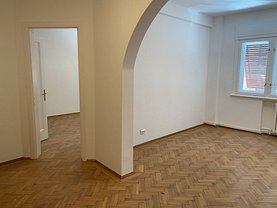 Închiriere birou