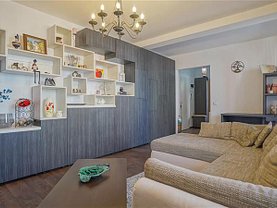 Apartament de vânzare 2 camere, în Braşov, zona Tractorul