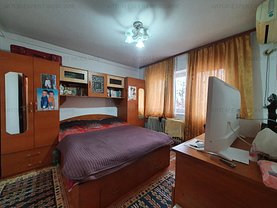 Apartament de vânzare 3 camere, în Bucureşti, zona Theodor Pallady