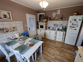 Casa de vânzare 3 camere, în Ghiroda, zona Telegrafului