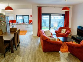 Casa de vânzare sau de închiriat 4 camere, în Voluntari, zona Central