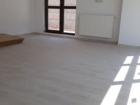 Apartament de vânzare 3 camere, în Bucuresti, zona Brancoveanu