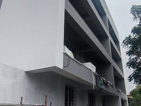 Apartament de vânzare 3 camere, în Bucureşti, zona Unirii