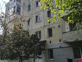 Apartament de vânzare 3 camere, în Sfantu Gheorghe, zona Ciucului
