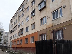 Apartament de vânzare 2 camere, în Olteniţa, zona Central