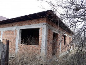 Casa 4 camere în Rosiori de Vede