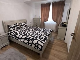 Apartament de vânzare 2 camere, în Bucureşti, zona Păcii