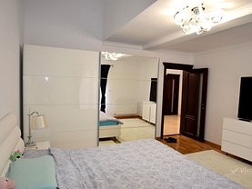 Apartament de vânzare 4 camere, în Rediu