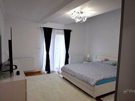Apartament de vânzare 4 camere, în Rediu
