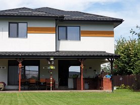 Casa de vânzare 5 camere, în Iasi, zona Popas Pacurari