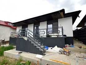 Casa de vânzare 4 camere, în Iaşi, zona Bucium