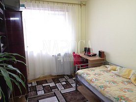 Apartament de vânzare 3 camere, în Cluj-Napoca, zona Manastur
