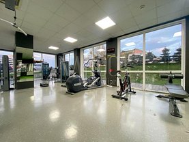 Închiriere spaţiu comercial
