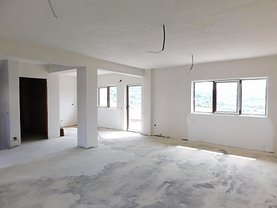 Casa 5 camere în Cluj-Napoca, Europa