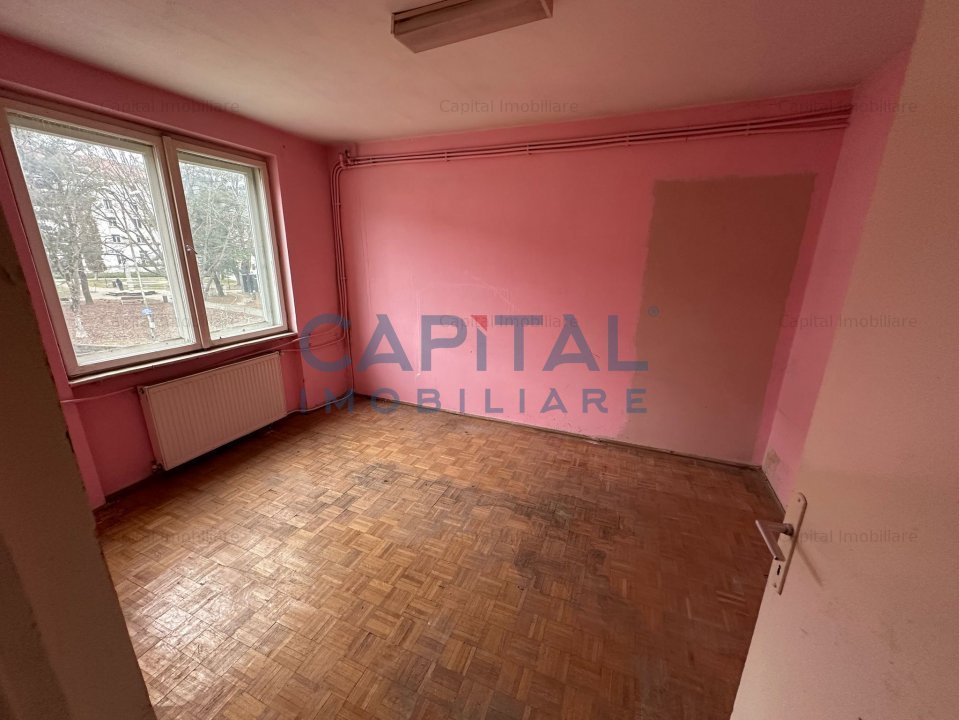 Comision 0%, apartament 3 camere, etaj 1. cf.1 in centru