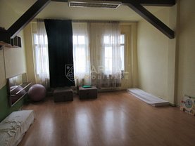 Casa de închiriat 10 camere, în Cluj-Napoca, zona Gruia