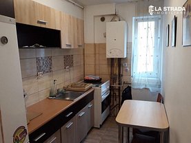 Apartament de închiriat 2 camere, în Cluj-Napoca, zona Mănăştur