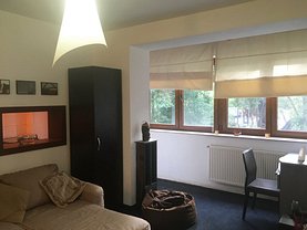 Apartament de vânzare 2 camere, în Bucureşti, zona P-ţa Victoriei
