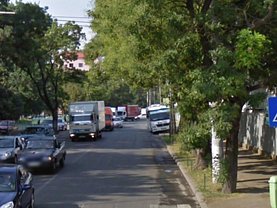 Vânzare spaţiu comercial